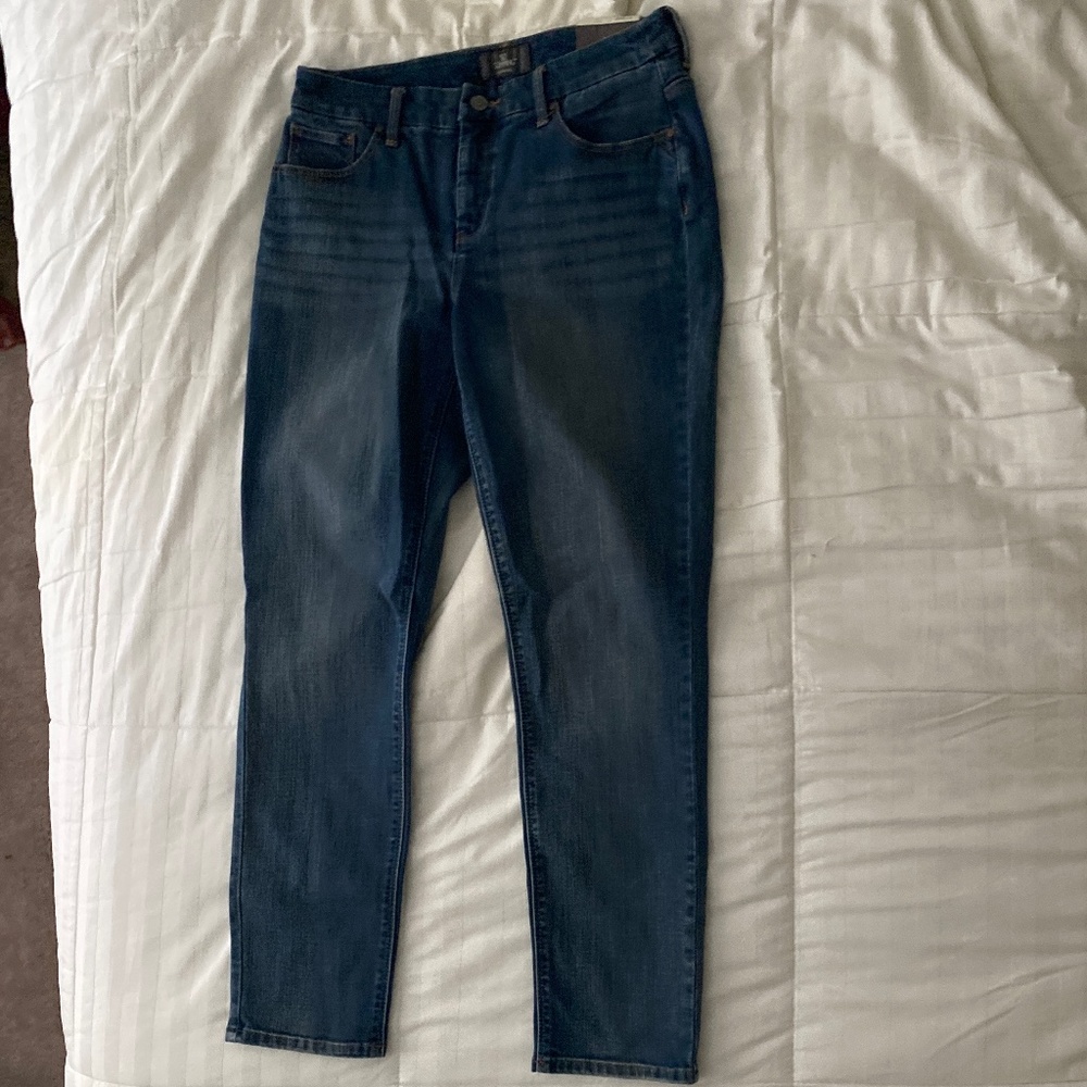 So Slimming By Chicos Girlfriend 28IN Ankle Jeans